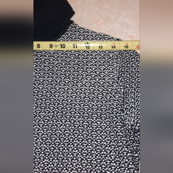 Karen Scott Black and White Knit Sweater - Picture 3 of 10
